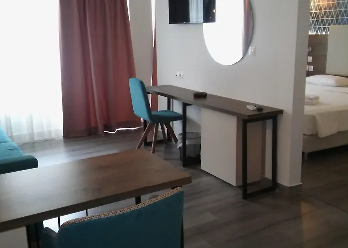 فندق Metropolitan 4*