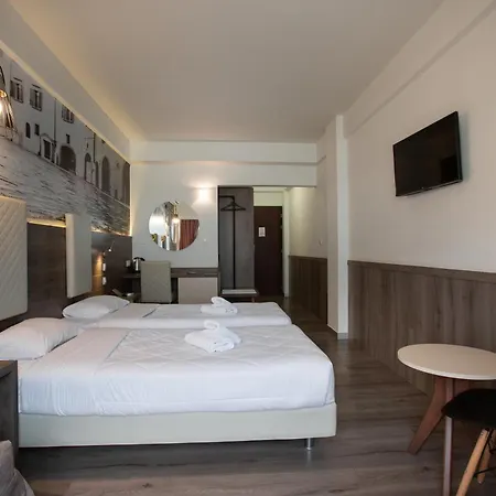 Hotel Metropolitan 4*