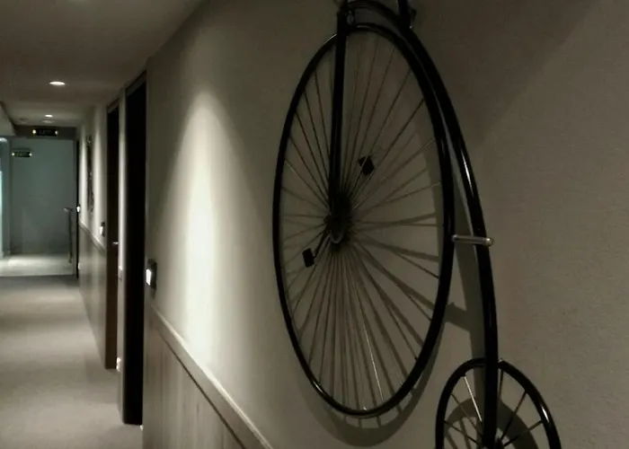 Metropolitan Hotel 4*