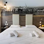 Hotel Metropolitan 4*